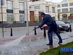 Чистка брусчатки
