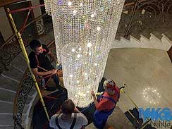 Мытье люстр