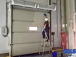 Площадь (14 000 м2)